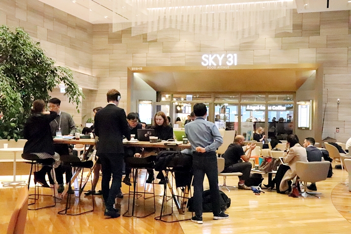 [포토뉴스] “한국에서 시작하고 싶어요” 해외 스타트업들의 열띤 프리젠테이션