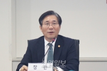 산업부 성윤모 장관 “스마트팩토리 단순 보급 넘어 센서·로봇 등 생태계 확산할 것”