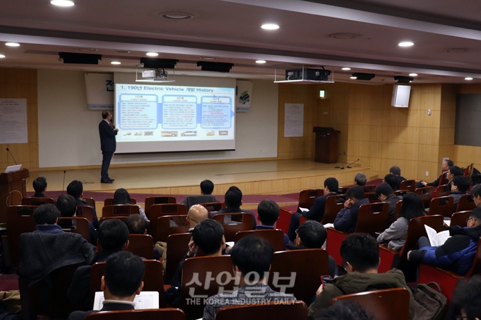 국내 전기차 산업 발전 위해 ‘1등 전략’ 추구해야