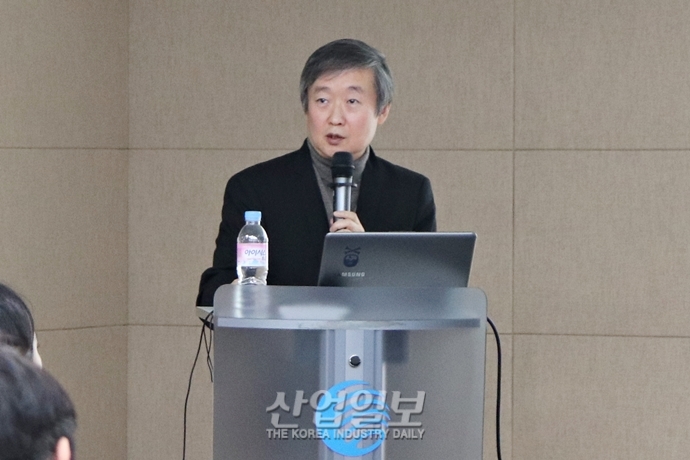 자동차도, 치킨도 모두 ‘데이터’로 달리고 튀긴다