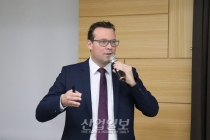 “한국 금형산업 살릴 해답은 ‘협업과 자동화’”