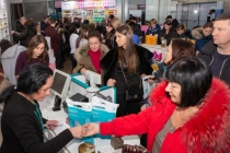 꽁꽁 언 러시아 겨울, 한국 제품으로 녹인다