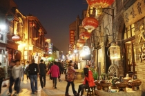 1억 명 중국 청소년, 온라인보다 오프라인 소비 강해