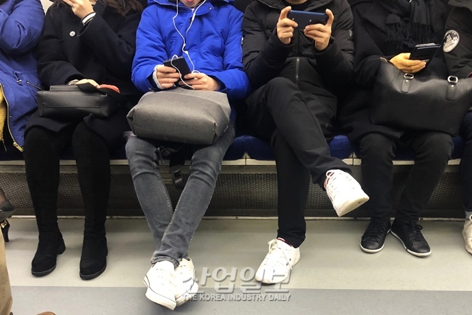 대한민국은 지금 ‘디지털 중독’ 비상…‘디지털 디톡스’ 움직임↑ (上)