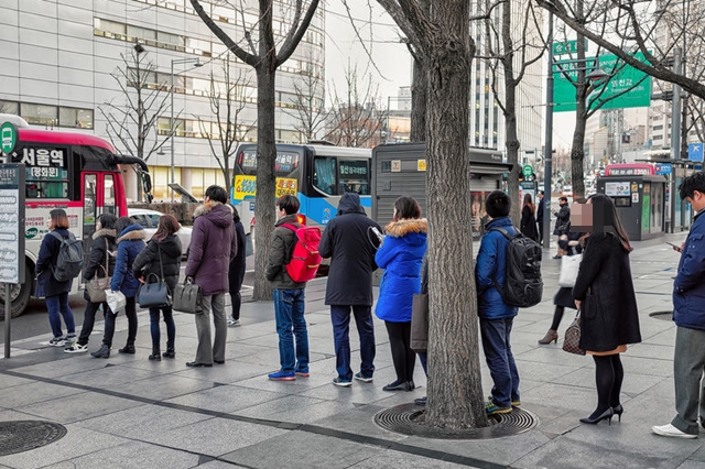 내년 경제 이슈 ‘청년실업 및 고용문제’, ‘부동산 경기’, ‘최저임금 인상’ 등