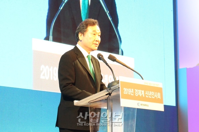 [동영상뉴스] 대한상의 박용만 회장 “경제 회복 솔루션에 대한 적극적 중재·설득 필요”