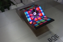 중국, '폴더블' 바람타고 다시 한 번 OLED 시장 넘본다