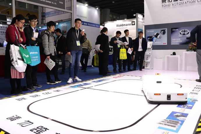 [SIAF 2019] 혼자서도 척척 ‘스마트 로봇’, 광저우에 모두 모였다