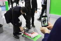 [SIAF 2019] 이곳저곳 ‘찰칵찰칵’, 둘째 날도 이어지는 ‘뜨거운 참관 열기’