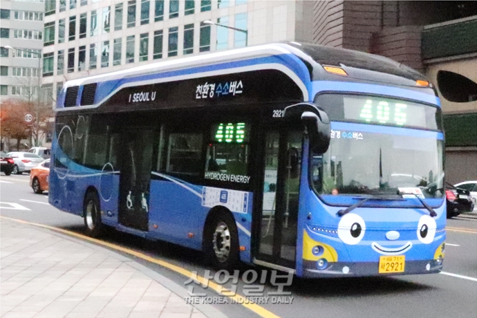 [사진으로 보는 산업뉴스] 수소버스, 2019년 35대에서 2022년 2천대로 늘어난다