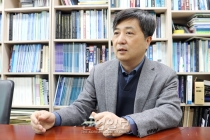 “국내 전기차 충전소 수, 결코 적지 않다”