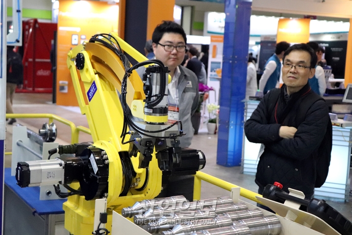 [포토뉴스][스마트팩토리·오토메이션월드] 스마트공장 최신 트렌드는?