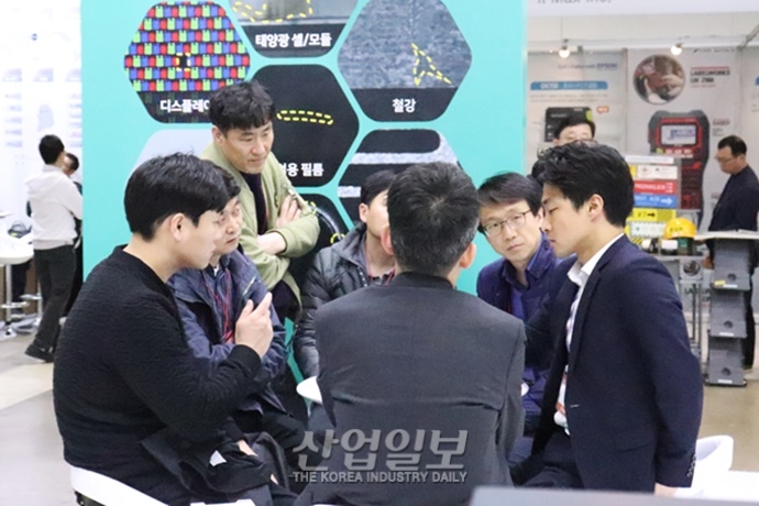 [포토뉴스][스마트팩토리·오토메이션월드] 제조업의 밝은 미래를 향한 ‘적극적인 소통’ 이어져