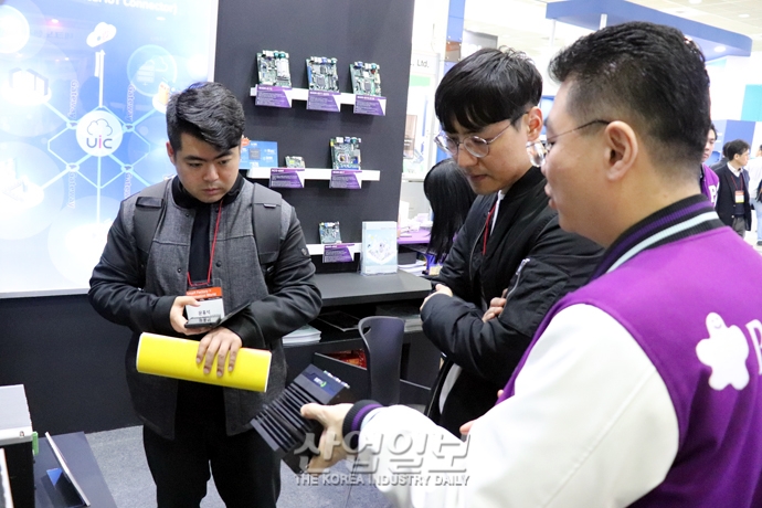 [스마트팩토리·오토메이션월드] 산업용 컴퓨터, 스마트공장 제어시스템 ‘맞춤형 생산’