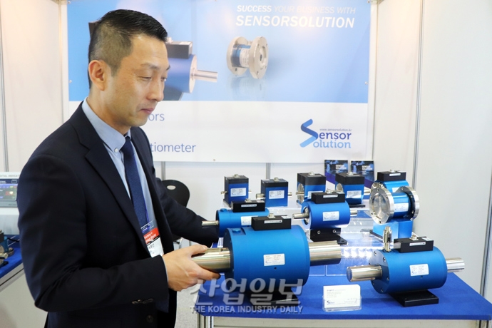 [포토뉴스][스마트팩토리·오토메이션월드] 공장 자동화 이끌 최신 기술은?