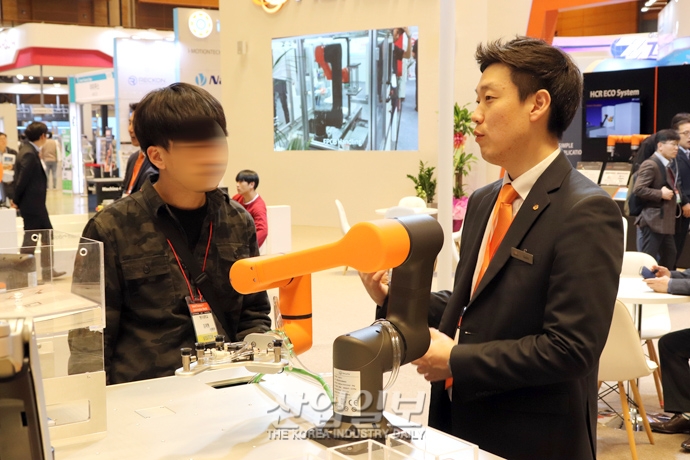 [스마트팩토리·오토메이션월드] “국내 산업용 로봇 시장 확대 위해 인증제도 간소화해야”