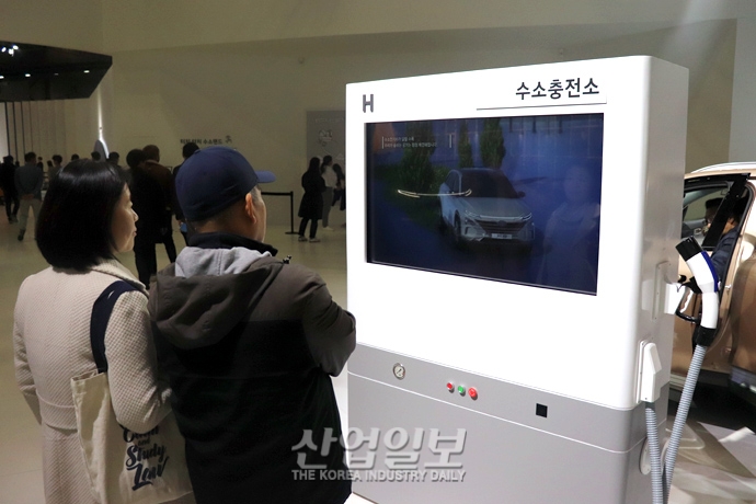 [포토뉴스] ‘2019 서울모터쇼’, 4차 산업혁명 기술 입은 자동차 대거 등장