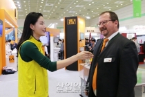 [스마트팩토리·오토메이션 월드] B&R, ‘APROL'·'ACOPOStrak’로 시장 공략