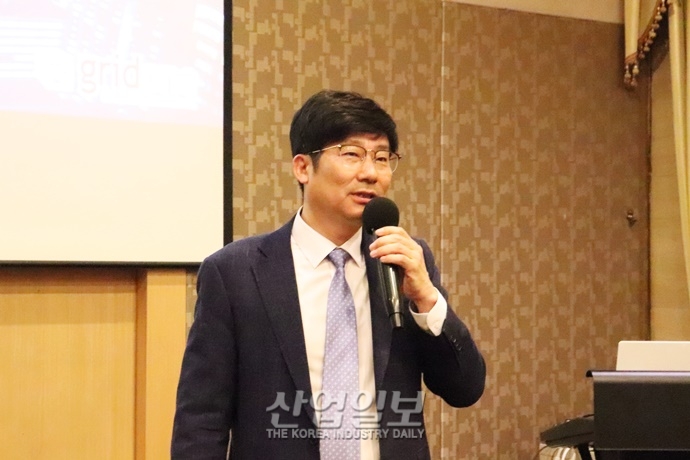 그리드원, “인간의 손·발 대신해 온 ‘RPA’, 이제는 ‘두뇌’까지 얻었다”