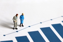 피할 수 없는 ‘고령화’, 인건비 부담 높여 기업 성장 방해해