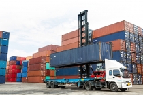 [카드뉴스] 미국, 대중 보복관세 인상…국내 기업 관세 부담↑