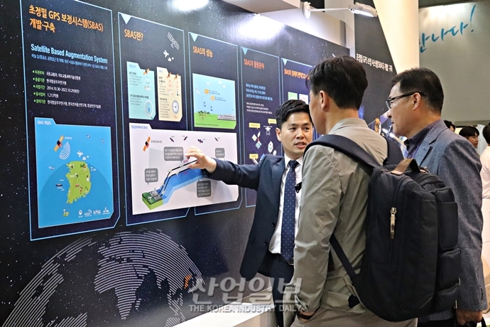 [포토뉴스] 2층 전기버스부터 스마트홈까지, 미래 기술 모인 ‘2019 국토교통기술대전’
