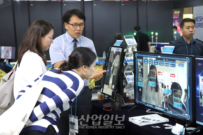 [포토뉴스] 2019 케이샵, 유통 및 전자상거래 시장 이끌 제품·기술 ‘제시’