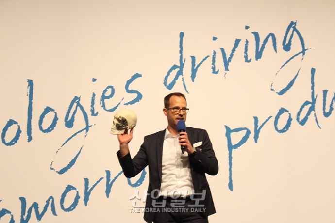 [포토뉴스] EMO 2019 Preview 피칭 세션 참가 기업들, “EMO 2019에서 만나요”