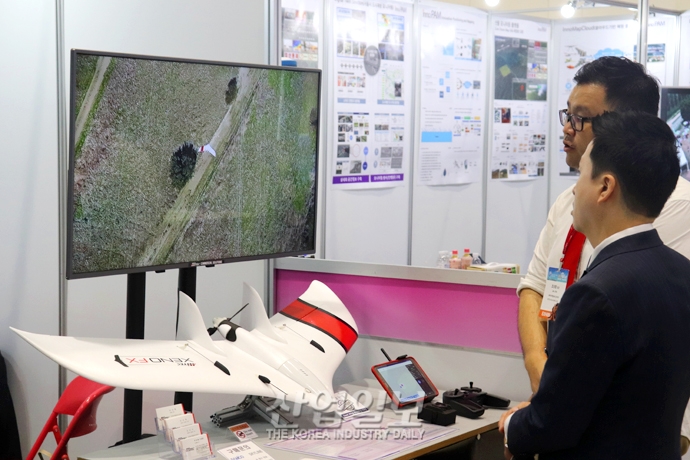 [포토뉴스] 스마트국토엑스포, 최신 국내외 공간정보 기술 ‘교류’