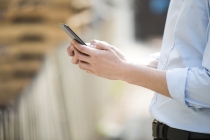 성장세 돌아선 '삼성', 지속적 하락세 '애플'