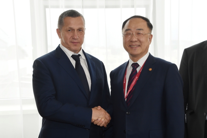 ‘제5차 동방경제포럼’ 참석한 홍남기 부총리, 한-러 경제협력 소통