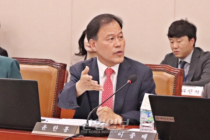 스마트공장, 고용 증가 효과 있나…대·중소기업 상생의 딜레마