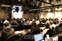 한국 AI, 정상으로 인도할 발판은?…제조업·ICT 활발한 융합