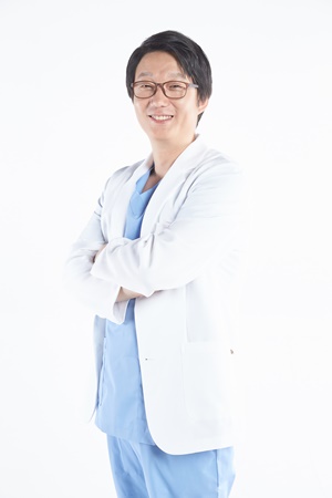 [건강칼럼] 청소년 여드름, 가만히 두면 저절로 없어질까?