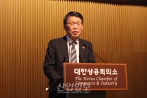 4차 산업혁명 시대 낮아진 금융업 위상, 인터넷뱅킹·핀테크 등 혁신으로 극복한다