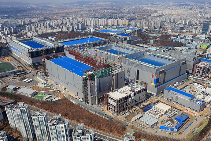 퀄컴 스냅드래곤 3종 출시 발표에 삼성전자, 7nm 양산 ‘기지개’