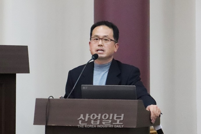국내 데이터 산업, “전문 인력 양성 시급해”