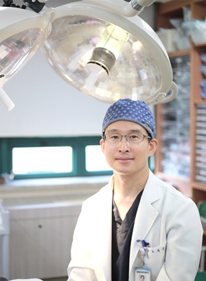 앞트임 복원 위한 앞트임 재수술, 흉터 및 재건에 초점 맞춰야