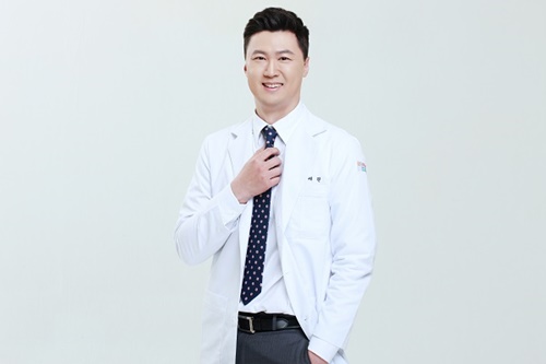 [칼럼] 밋밋한 입술, 필러 주입으로 볼륨감 있는 입술로 개선