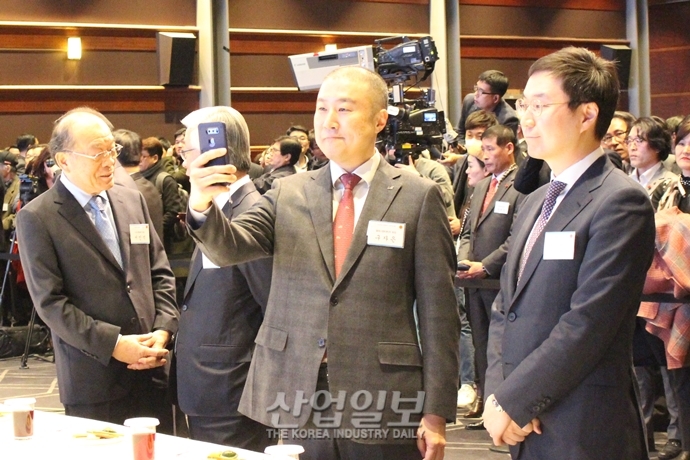 [포토뉴스] 경제인들, “경자년(庚子年)을 ‘경제가 자유로운 해’로 만들자” 한 목소리