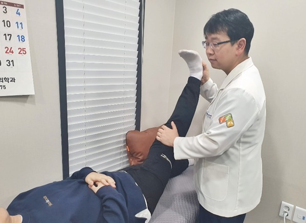 운동 중 갑작스러운 '뚝' 소리, 햄스트링 파열 가능성 높아…