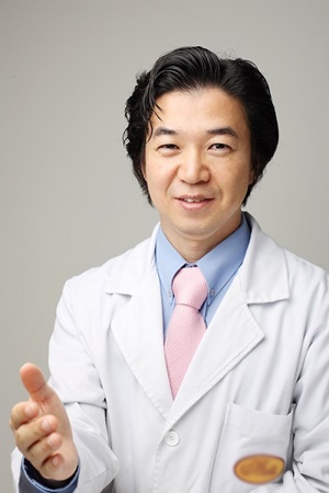 [칼럼] 증상 없이 자라는 물혹, 난소낭종의 치료방법과 여성성형수술