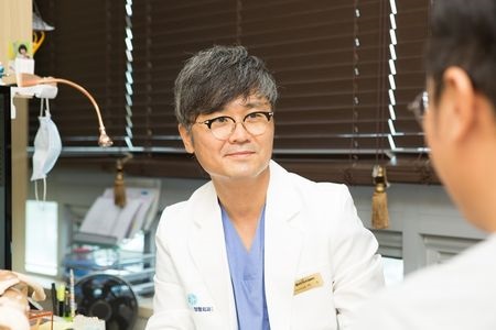 만성적으로 나타나는 신체 통증, 도수치료로 개선