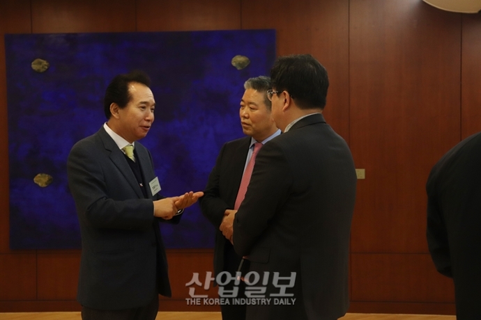 [포토뉴스] ‘유능제강(柔能制剛)’의 정신으로 철강업계 위기 이겨내자