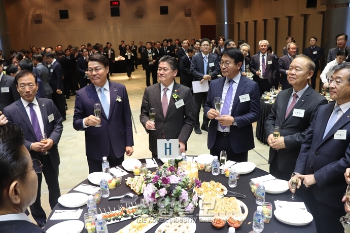 [포토뉴스] ‘유능제강(柔能制剛)’의 정신으로 철강업계 위기 이겨내자