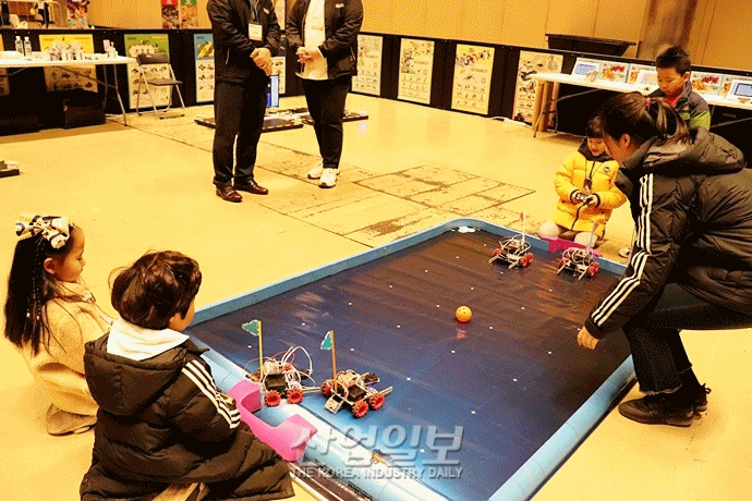 [움짤 포토뉴스] 교육이 미래다, 기술이 만드는 체험형 교육 '에듀테크'