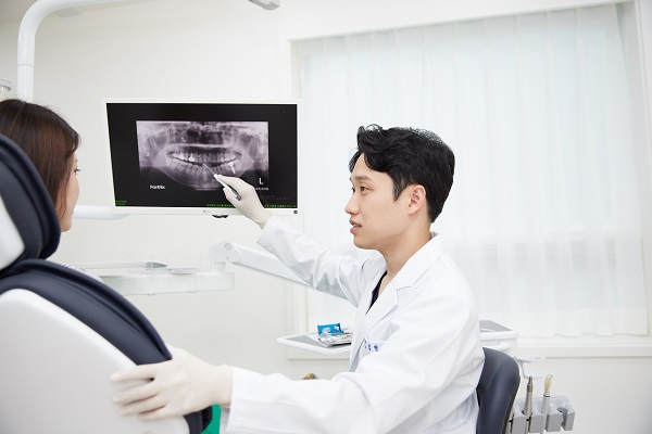 [칼럼] 치아교정 후 유지장치 평생 해야 한다?