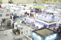 코로나19의 먹구름, 산업전시회 덮었다