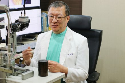 백내장, 무조건 수술보다는 맞춤 치료해야