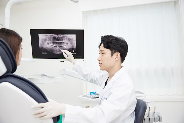 [칼럼] 치아교정만으로 턱선이 갸름해질까?